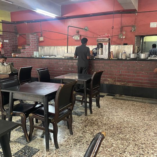 Prakash Cafe & Lodge