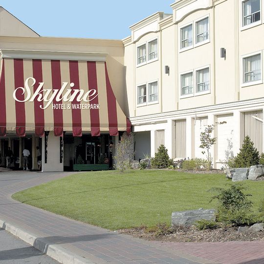 Skyline Hotel & Waterpark
