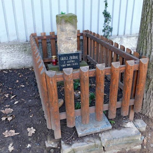 Pomníček Karla Zbírala ve Stromovce