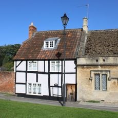 1 and 2, St John's Churchyard