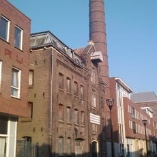Fabrieksgebouw met zaadpakhuis