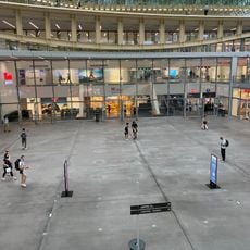 Patio-place Pina-Bausch