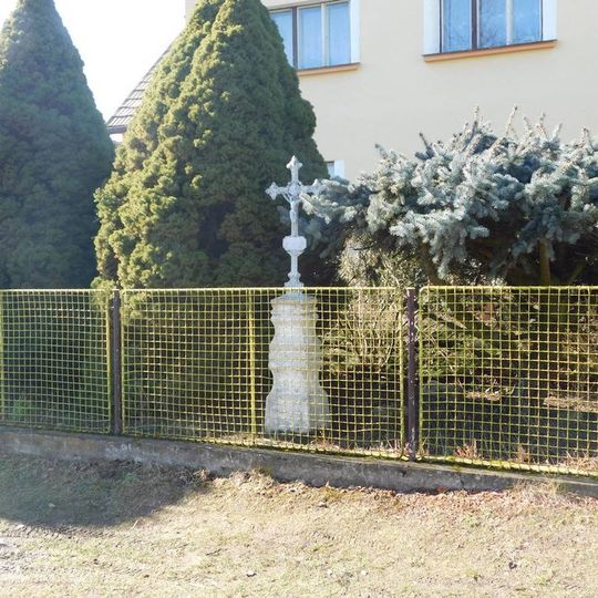 Kříž ve středu Čáslavska