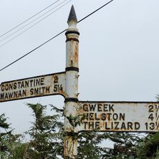 Guide Post About 50 Metres West Of Lower Treleggan