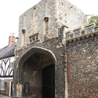 The Priory Gatehouse (or Abbey) Gatehouse Wall Adjoining Priory Gatehouse To South, Fronting High Street