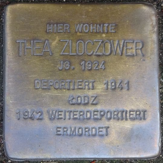Stolperstein en memoria de Thea Zloczower