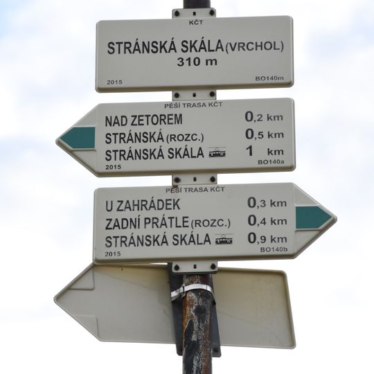 Rozcestník Stránská skála - vrchol