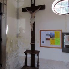 Kříž v kostele sv. Františka Serafínského v Hostimi