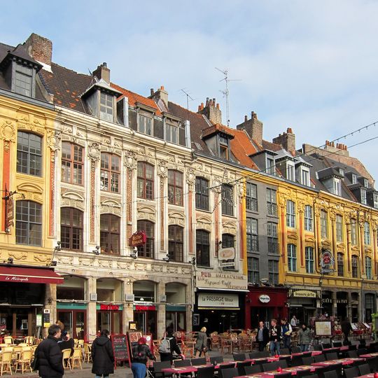 Maisons, 2-4-6-8-10-12-18-20-22-24 place Rihour