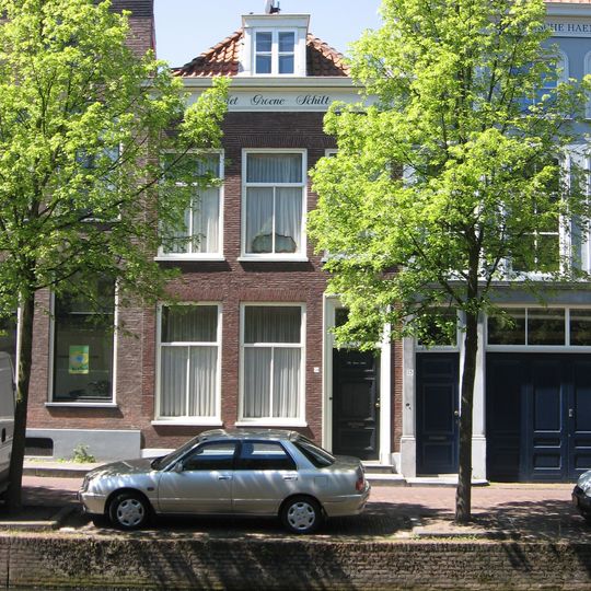 Pand met eenvoudige lijstgevel