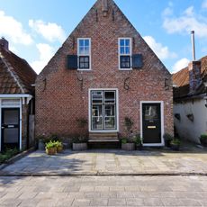 Oosteinde 24, Sint Jacobiparochie