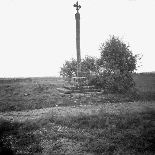Creu de terme de Montcortès