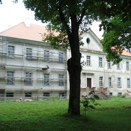 Palace in Nakomiady