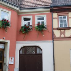 Wohn- und Geschäftshaus