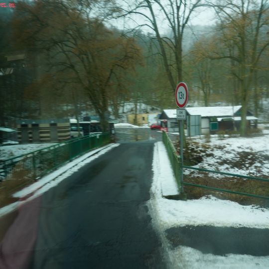 Most přes Teplou u parkoviště Poštovní dvůr II v Karlových Varech