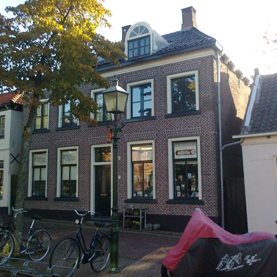 Van Teylingenweg 41, Kamerik