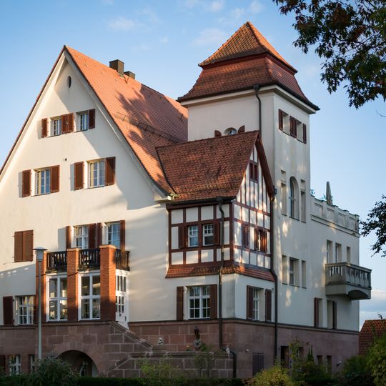 Mehrfamilienhaus in Rückersdorf