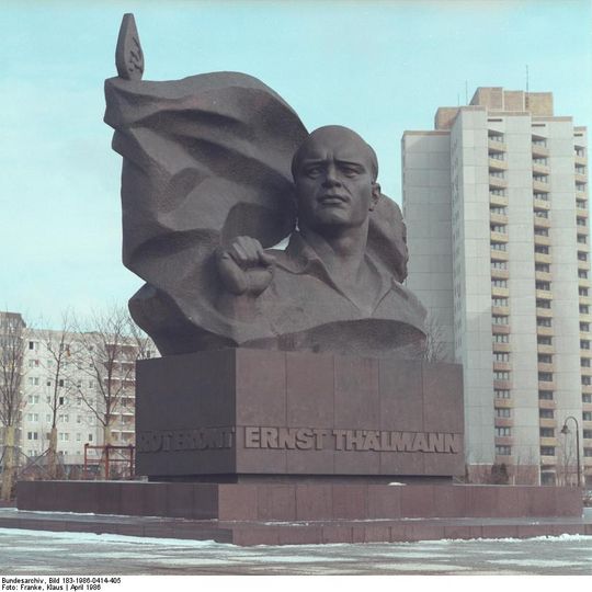 Ernst-Thälmann-Denkmal
