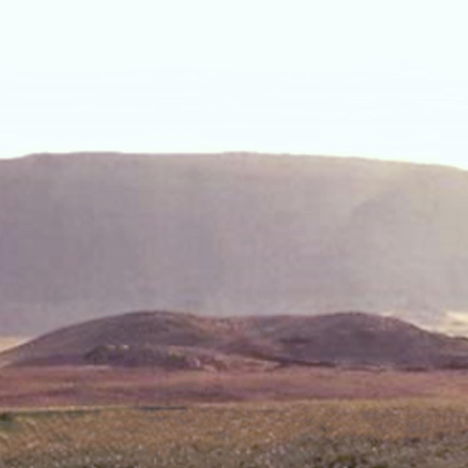 Pirámide de Amosis - Pirámide real egipcia en Abidos, Egipto