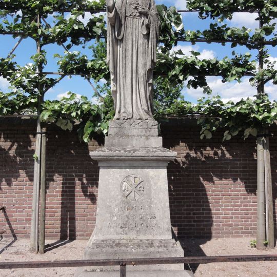 Statue of Sacred Heart of Jesus Christ