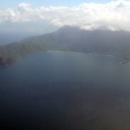 マルケサス諸島：火山地形、祖先のティキ像、文化遺産