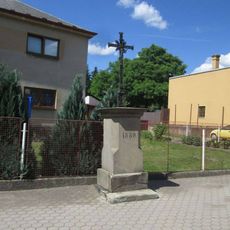 Kříž v Mýtě v Plzeňské ulici