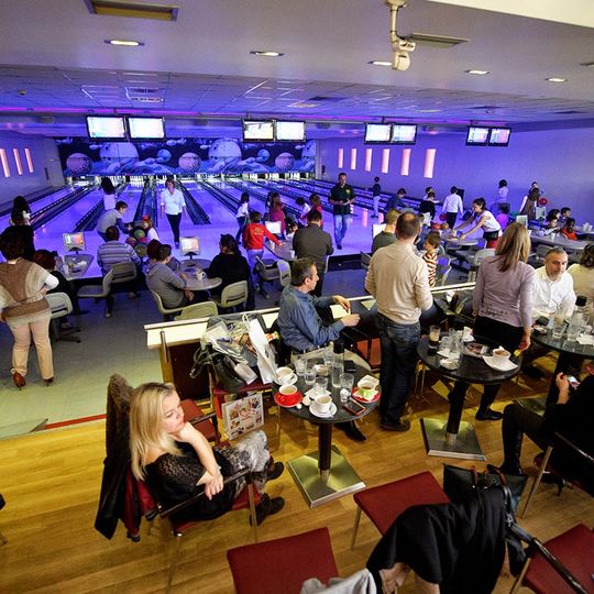Royal Bowling