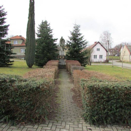 Pomník padlým v Košeticích