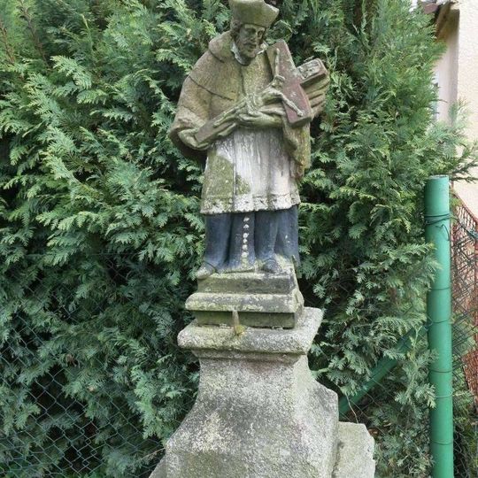 Socha svatého Jana Nepomuckého ve Sportovní ulici ve Skalné