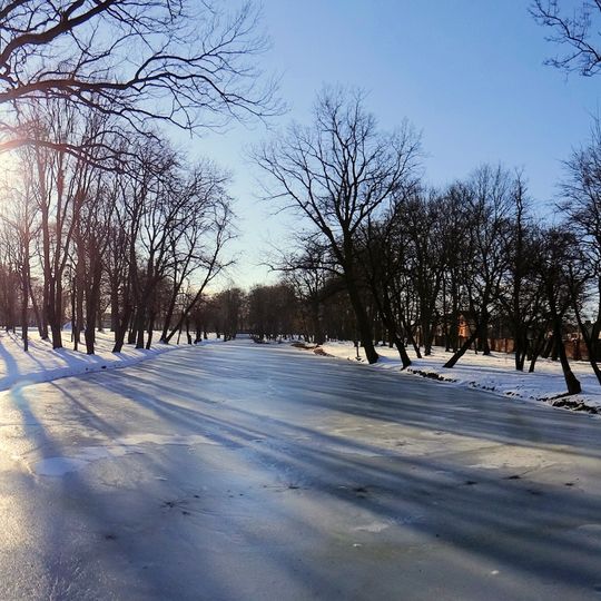 Park of Kiernozia Palace