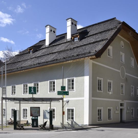 Gemeindeamt, ehem. Forstverwaltungsgebäude, Landrichterhaus