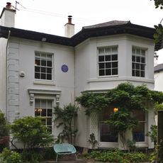 18 Village Road, Oxton