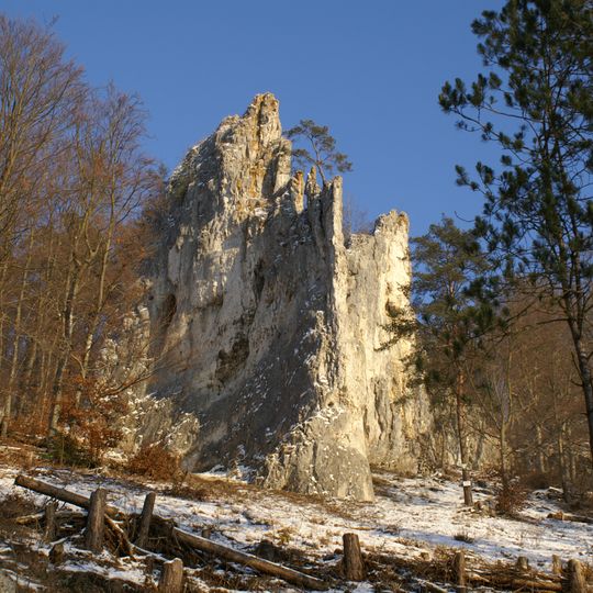 Bruckfels und Geissenklösterle