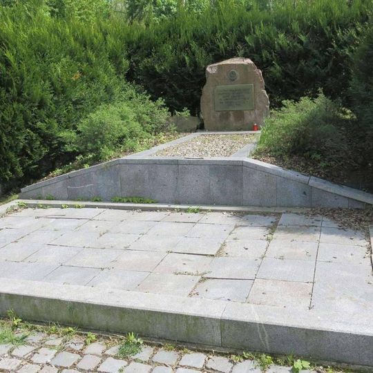 Pomník padlým americkým letcům v Teplicích pod Písečným vrchem