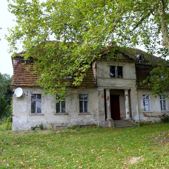 Manor house in Miłosławice