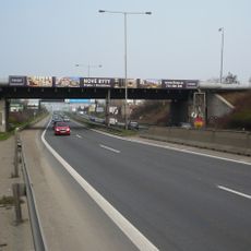 Lávka a most bývalé železniční vlečky do depa Hostivař přes Jižní spojku