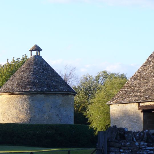 Minster Lovell Manor Dovecot