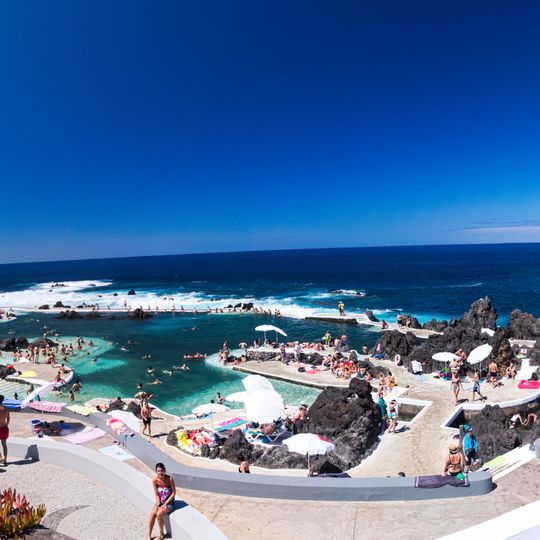 Piscinas Naturales de Porto Moniz