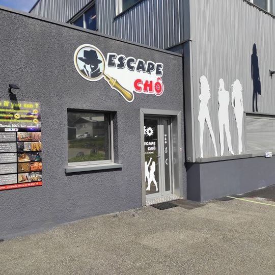 Escape CHÔ