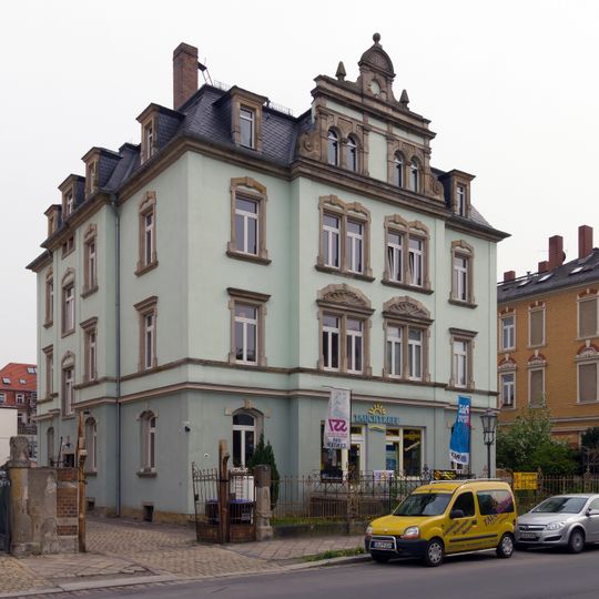 Dornblüthstraße 19