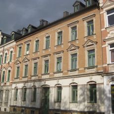 Mietshaus in geschlossener Bebauung Augustusburger Straße 173