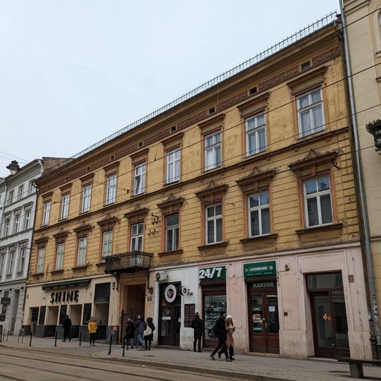 Kamienica z oficynami