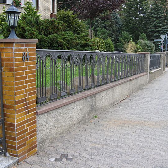 Sachteil Grundstückseinfriedung