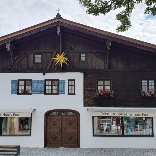 Ehemaliges Doppelbauernhaus