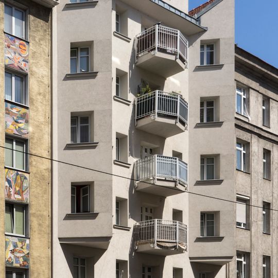 Wohnhausanlage Karl-Löwe-Gasse 12