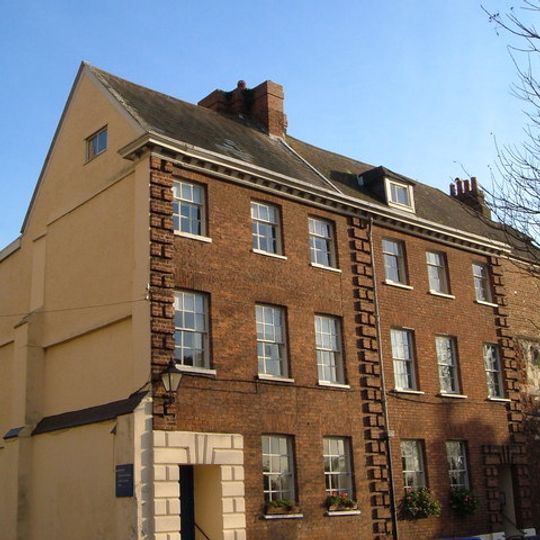 2, The Cloisters, Cathedral Close