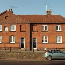 119-124, Moulsham Street