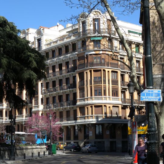 Viviendas para D. Antonio García Moriones