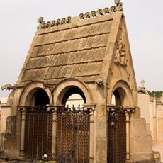Panteó Costa i Macià