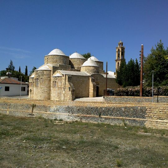 Église Ayioi Varnabas et Ilarion de Peristerona
